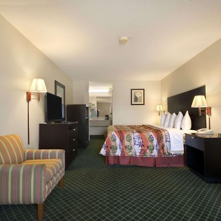 Days Inn By Wyndham Alma Bagian luar foto