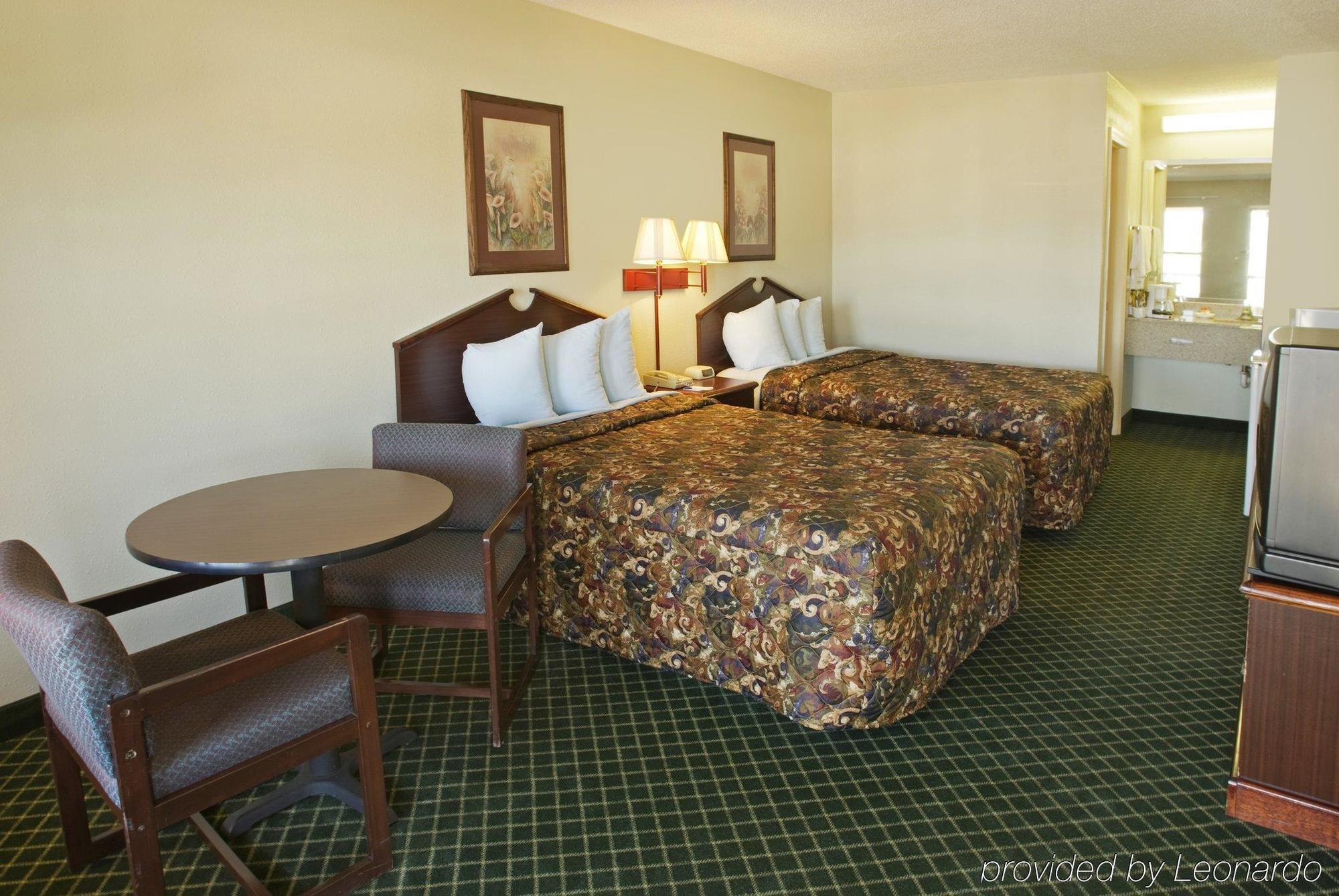 Days Inn By Wyndham Alma Ruang foto